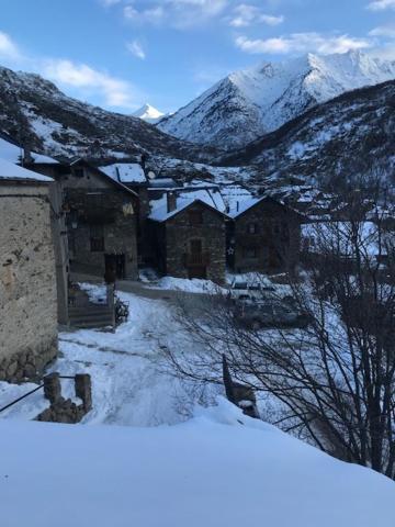 Refugi D' Alos Alos d'Isil Buitenkant foto